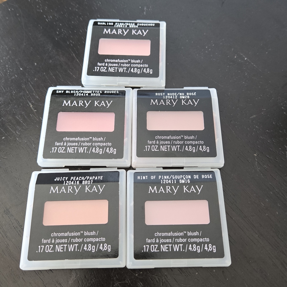 Mary Kay Chromafusion Blush Set - Pink and Peach Shades